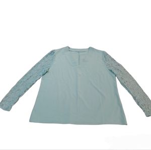 🆕️🚫🏷Long Sleeve Lace Silky Top 🆕️🚫🏷